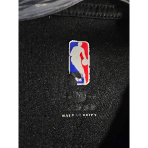 Lebron James Size L Black‎ (C15) - Picture 3 of 3